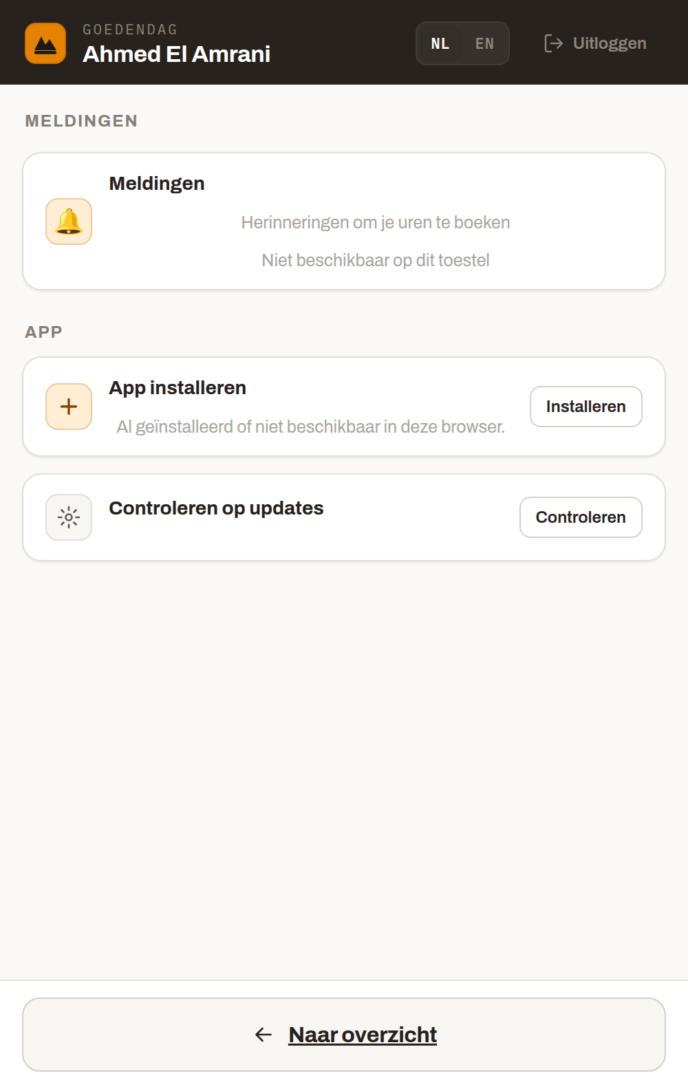 Instellingen in de app: meldingen, app installeren en controleren op updates
